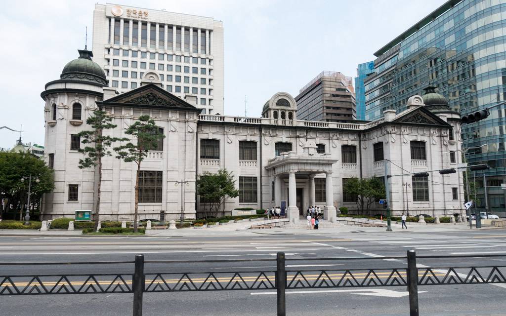 beautiful_granite_exterior_of_the_bank_of_korea_museum